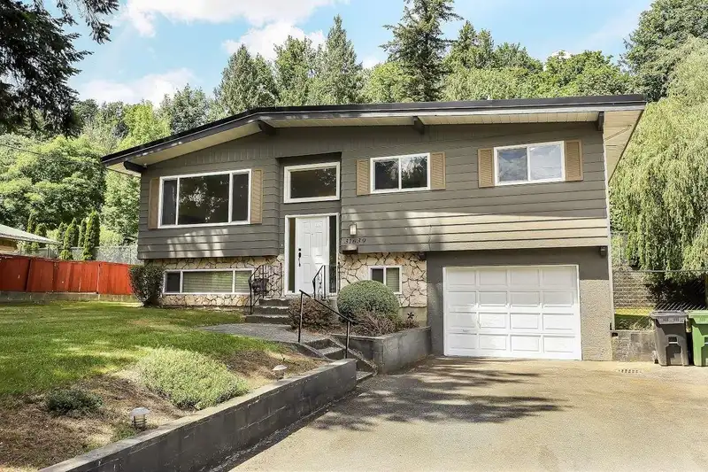 31639 CHARLOTTE AVENUE - photo 2 of 40