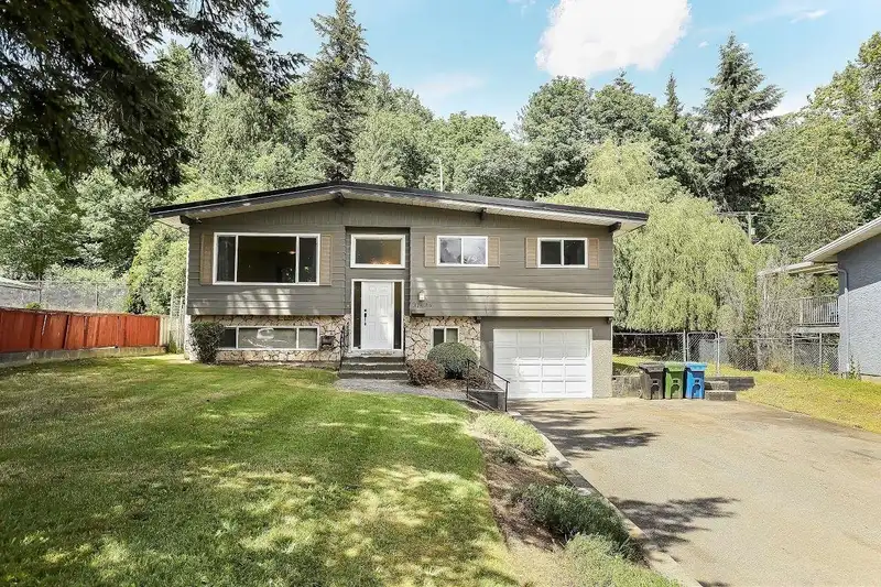 31639 CHARLOTTE AVENUE - photo 3 of 40