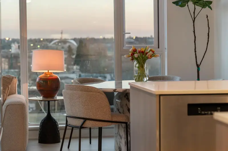 603 1471 HUNTER STREET - photo 3 of 25