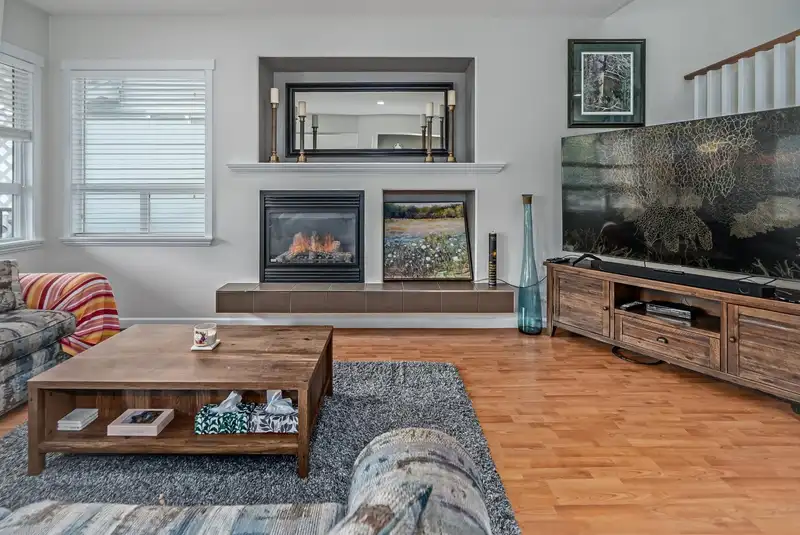 19141 68 AVENUE - photo 3 of 35