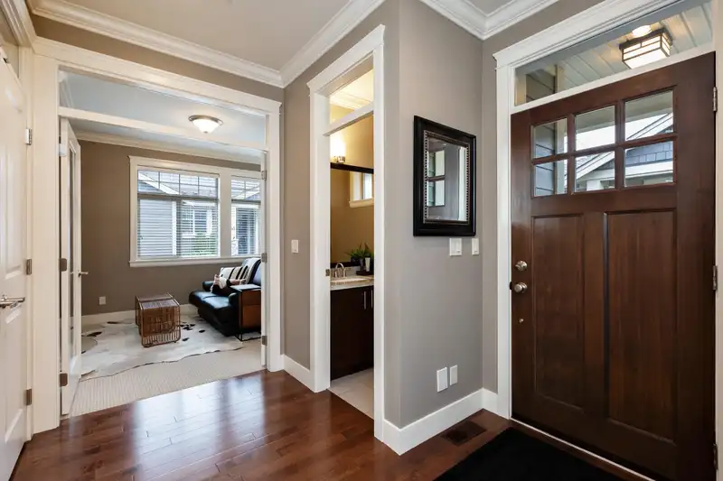 36 350 174 STREET - photo 2 of 35