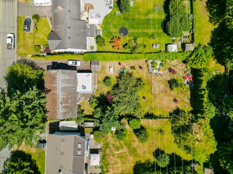 1546 53A STREET - photo 4 of 11