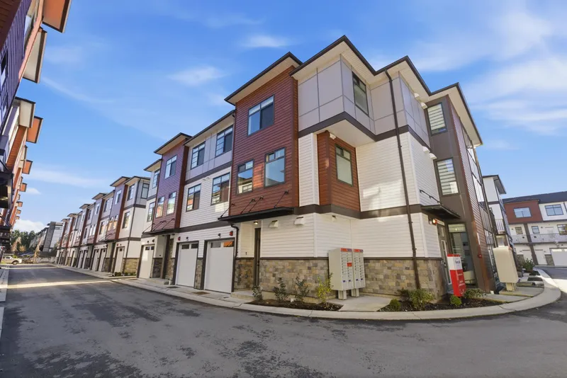 69 8430 NOTTMAN STREET - photo 2 of 25