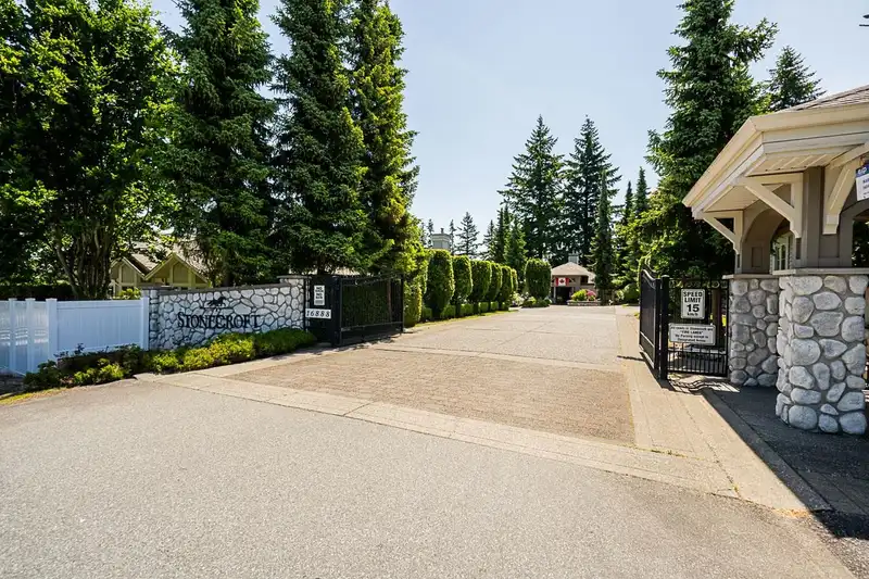 4 16888 80 AVENUE - photo 3 of 35