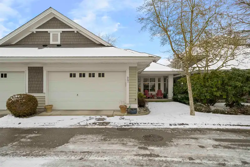 27 5900 FERRY ROAD - photo 2 of 38