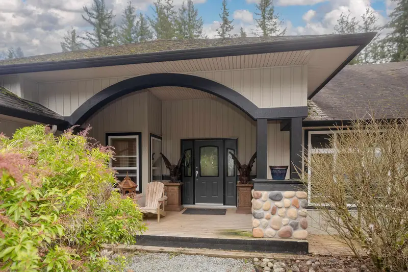 12236 POWELL STREET - photo 2 of 25