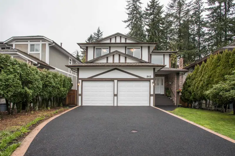 842 LIGHTHOUSE COURT - photo 1 of 39