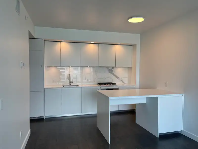 1701 6463 SILVER AVENUE - photo 1 of 20