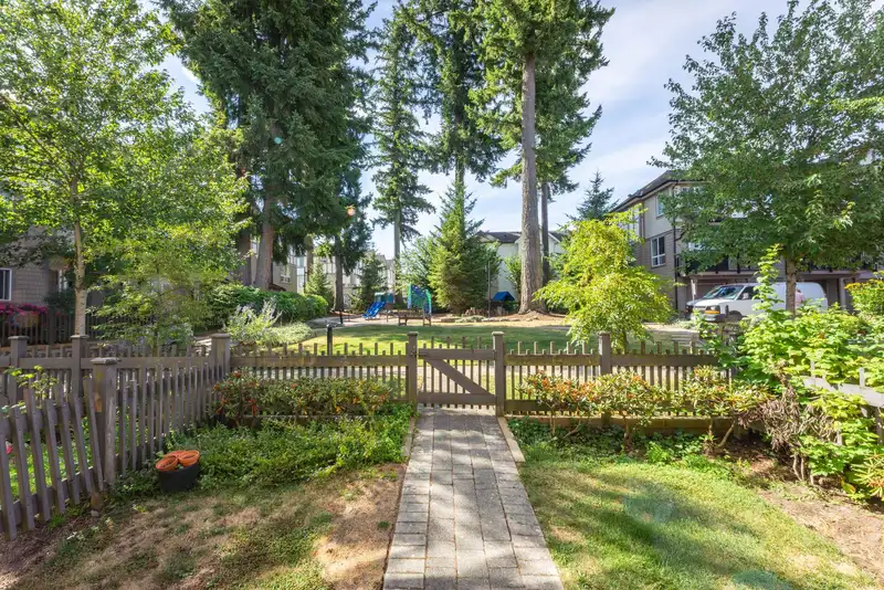 59 7848 209 STREET - photo 1 of 15