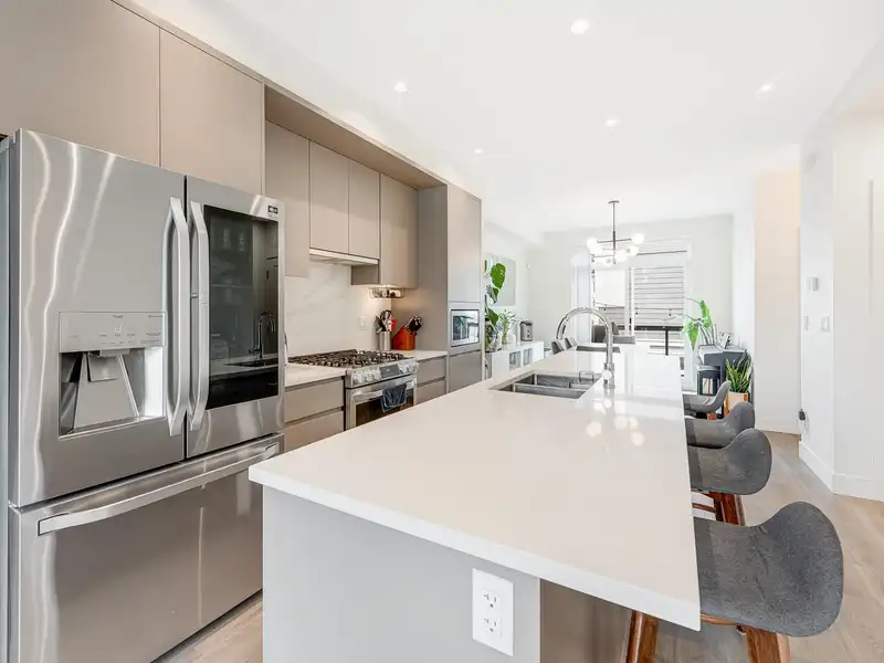 30 2328 167A STREET - photo 4 of 23