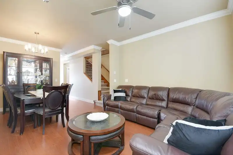 53 7156 144 STREET - photo 3 of 40
