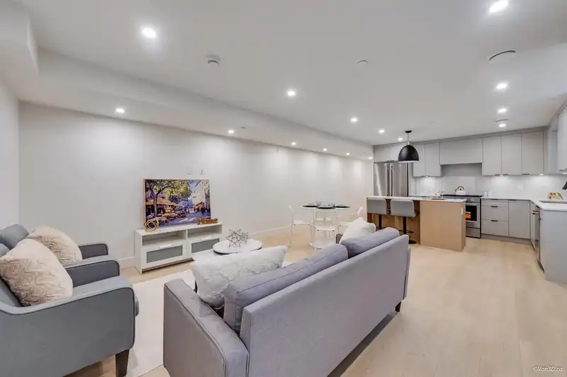 1 7270 17TH AVENUE - photo 2 of 19