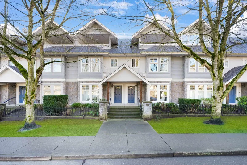 5 15432 16A AVENUE - photo 1 of 25