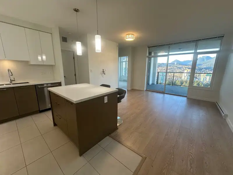 3701 3080 LINCOLN AVENUE - photo 1 of 40