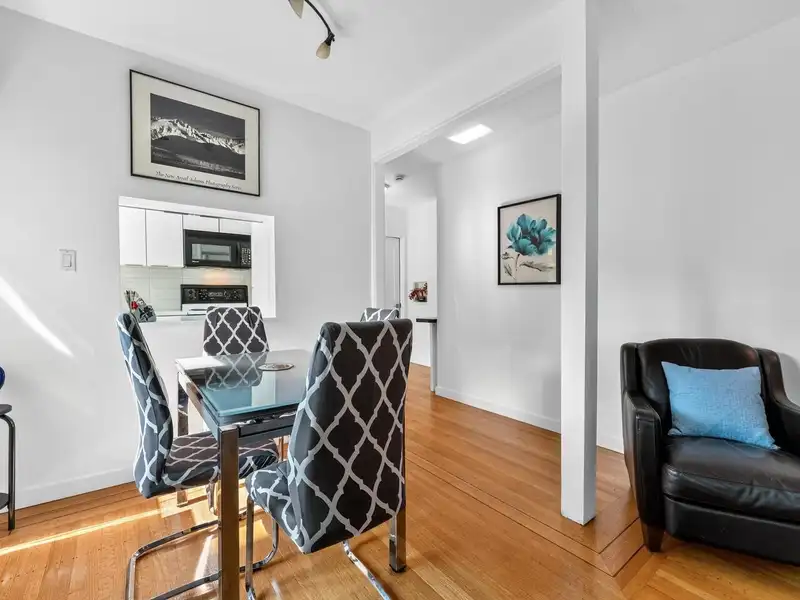 306 1972 ROBSON STREET - photo 4 of 31