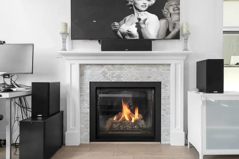 3558 W 8TH AVENUE - photo 3 of 34