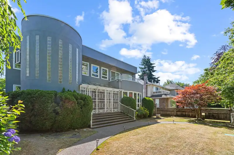 6238 CYPRESS STREET - photo 3 of 40