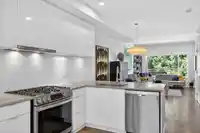 217 455 E 16TH AVENUE - thumbnail 11