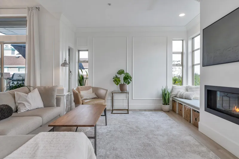 301 1118 55 STREET - photo 4 of 25