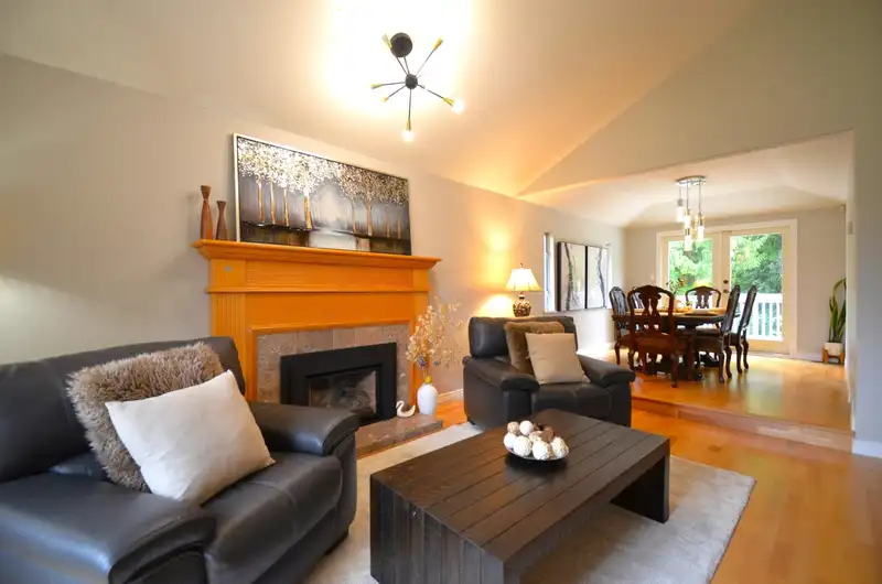 20530 96B AVENUE - photo 4 of 40