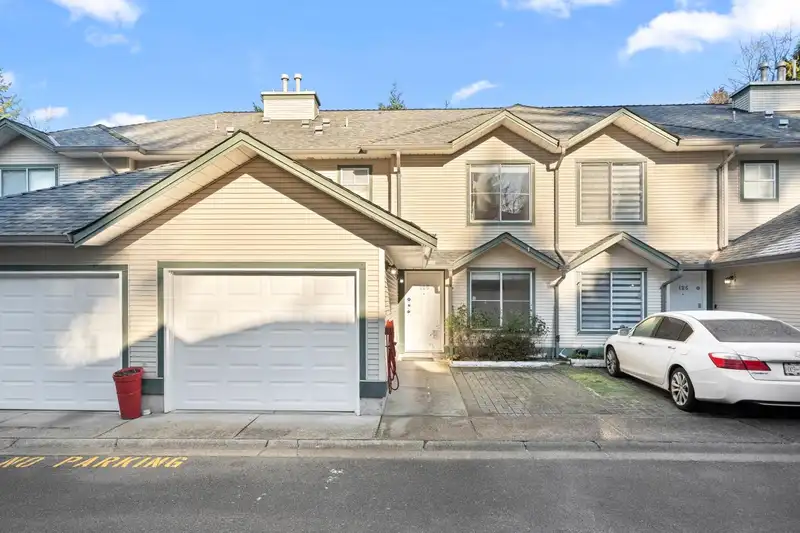 125 8655 KING GEORGE BOULEVARD - photo 4 of 35