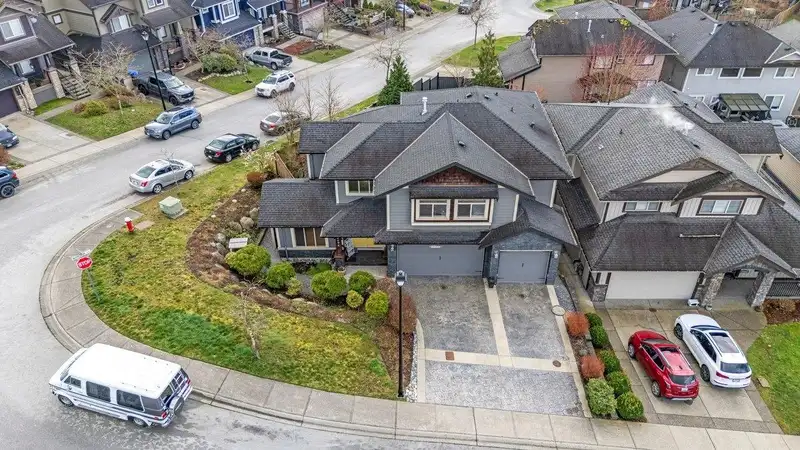 24696 103A AVENUE - photo 2 of 36