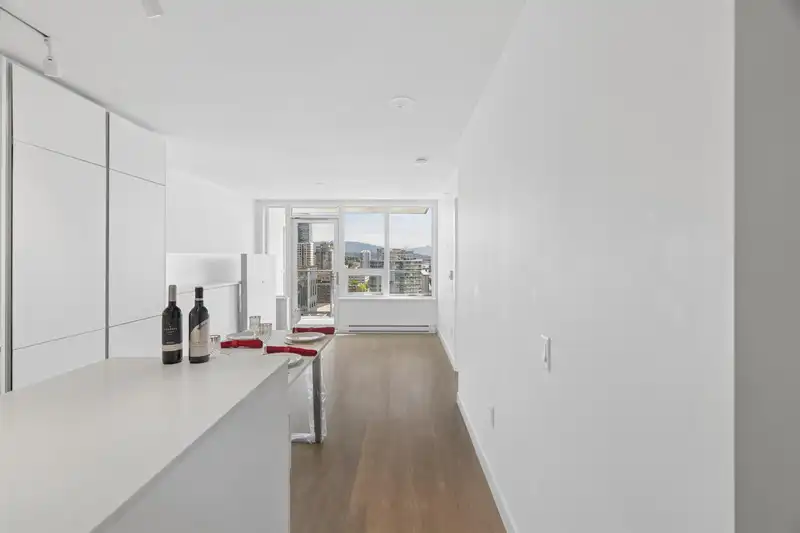 1901 908 QUAYSIDE DRIVE - photo 3 of 26