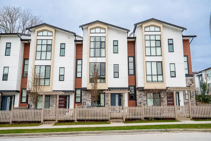 2 7670 207 STREET - photo 1 of 25