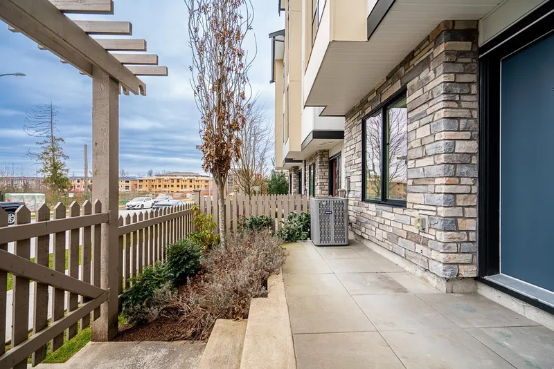 2 7670 207 STREET - photo 3 of 25