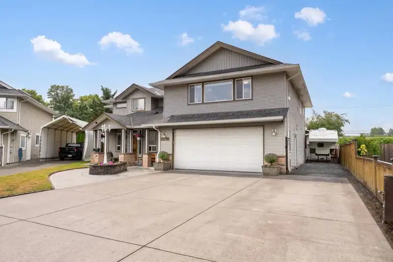 27144 25A AVENUE - photo 1 of 39