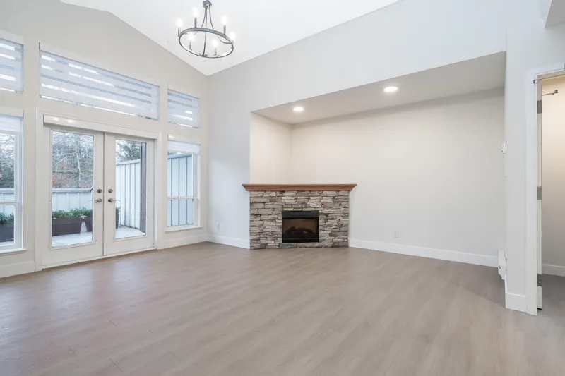 202 2828 152 STREET - photo 2 of 24