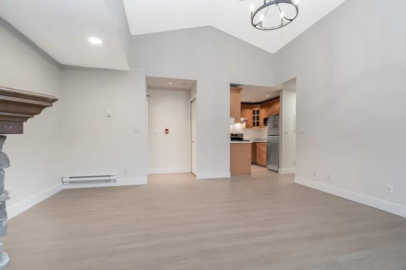 202 2828 152 STREET - photo 3 of 24