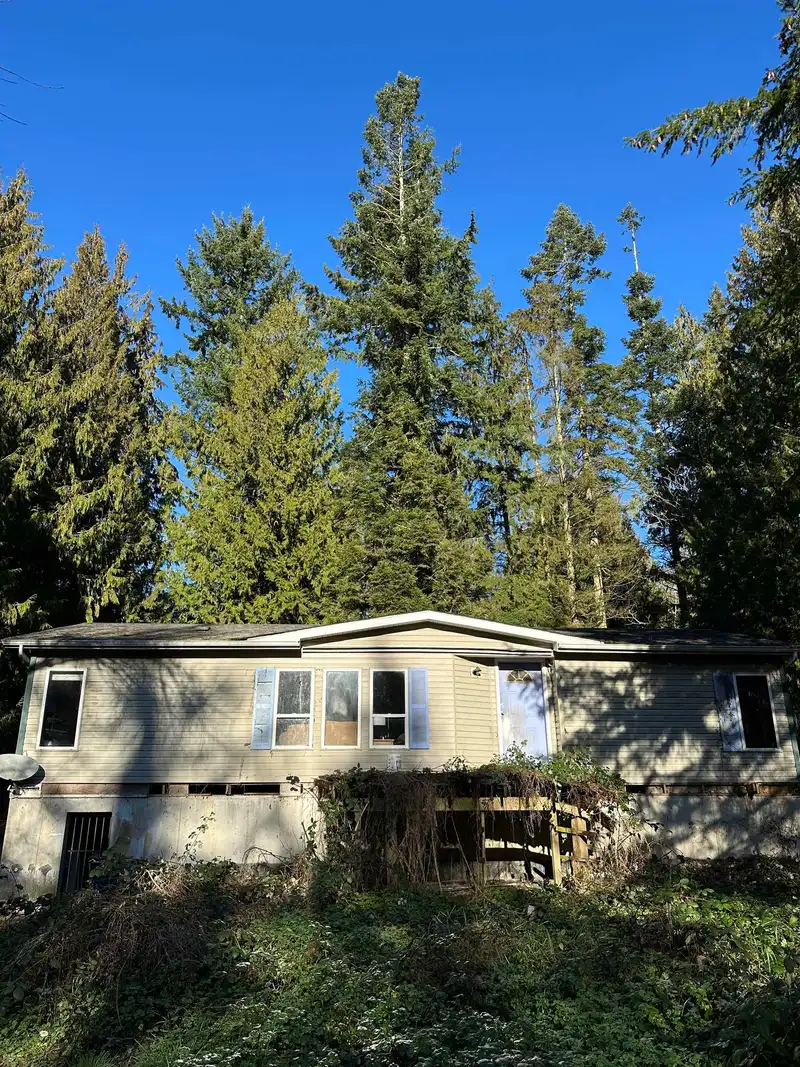 28444 BELL AVENUE - photo 1 of 6