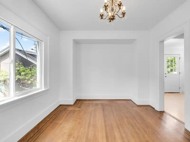 2087 E 26TH AVENUE - photo 4 of 36