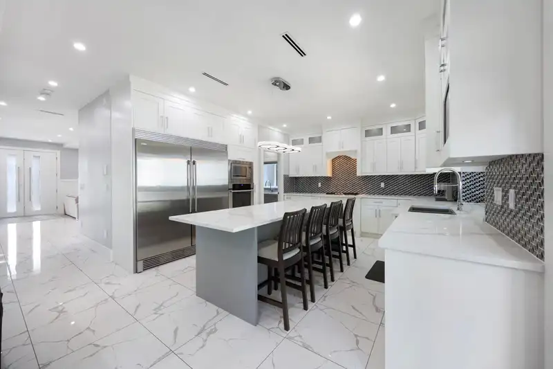 2309 DUBLIN STREET - photo 1 of 37