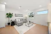 1 2491 LYNDEN STREET - thumbnail 5
