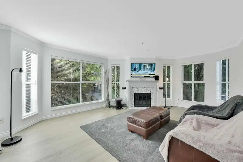 204 7151 121 STREET - photo 1 of 21