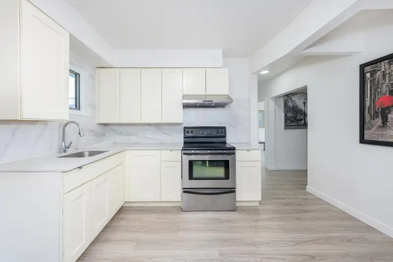 525 SIXTEENTH STREET - photo 4 of 36