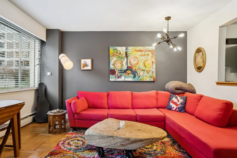 204 1050 CHILCO STREET - photo 2 of 20