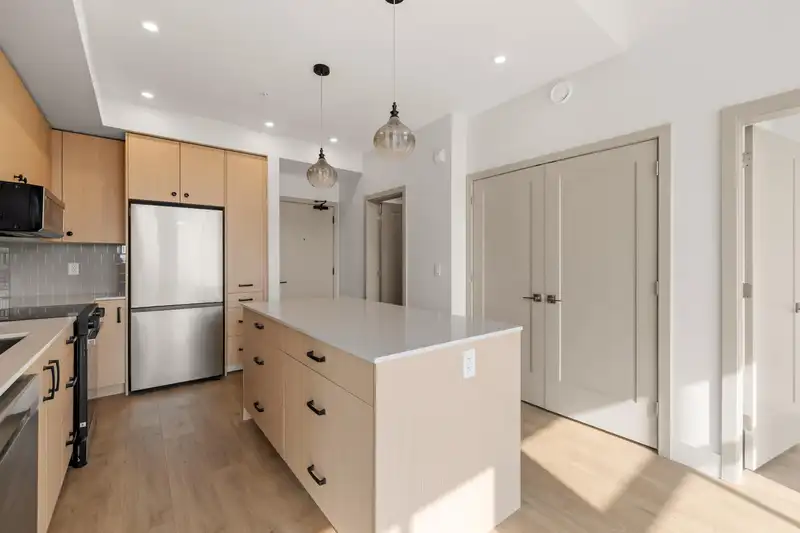 505 32528 SIMON AVENUE - photo 4 of 19