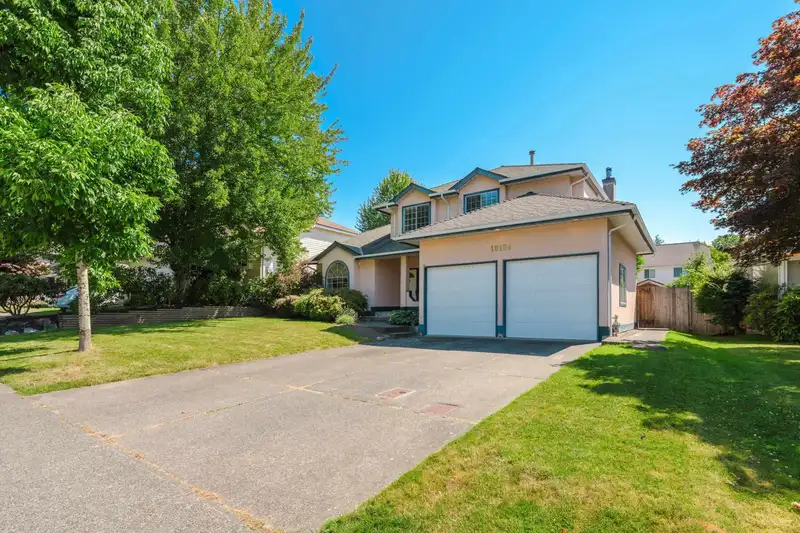 18184 CLAYTONHILL DRIVE - photo 1 of 35