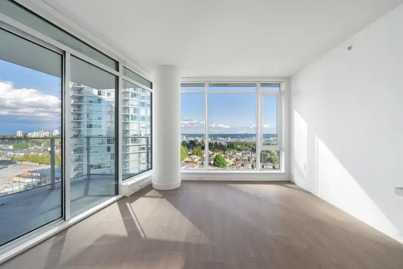1105 7683 PARK CRESCENT - photo 1 of 25