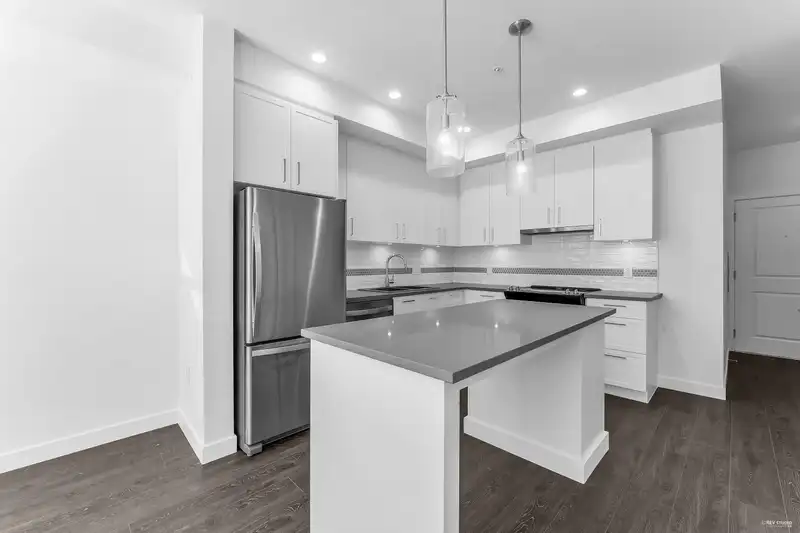 B113 20834 80 AVENUE - photo 4 of 29