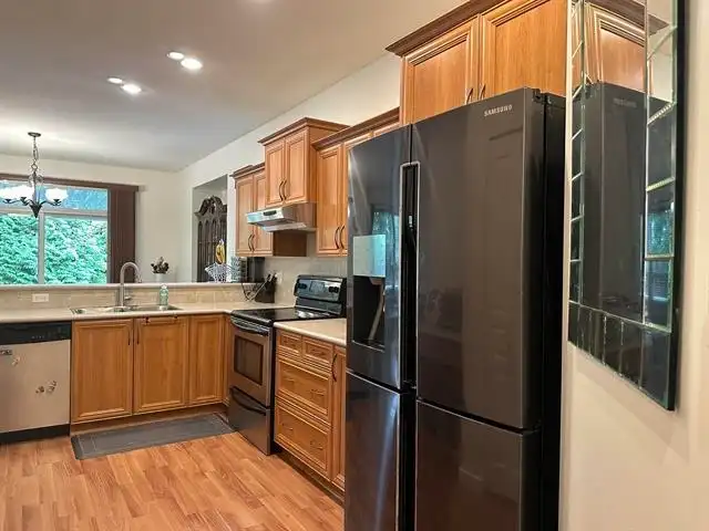20850 84A AVENUE - photo 1 of 21