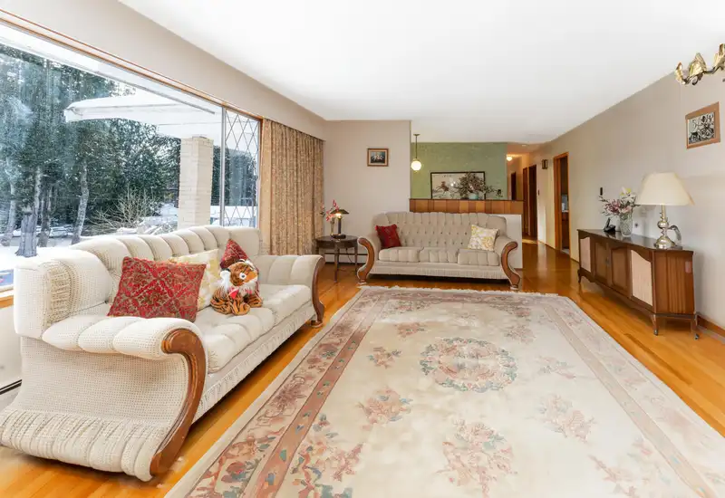 1591 KENT AVENUE - photo 4 of 40