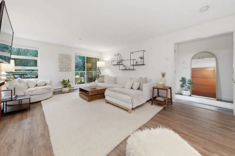 105 2832 CAPILANO ROAD - photo 4 of 25