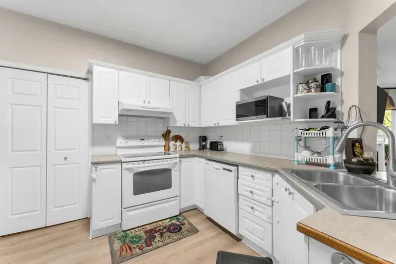 105 12088 66 AVENUE - photo 4 of 26