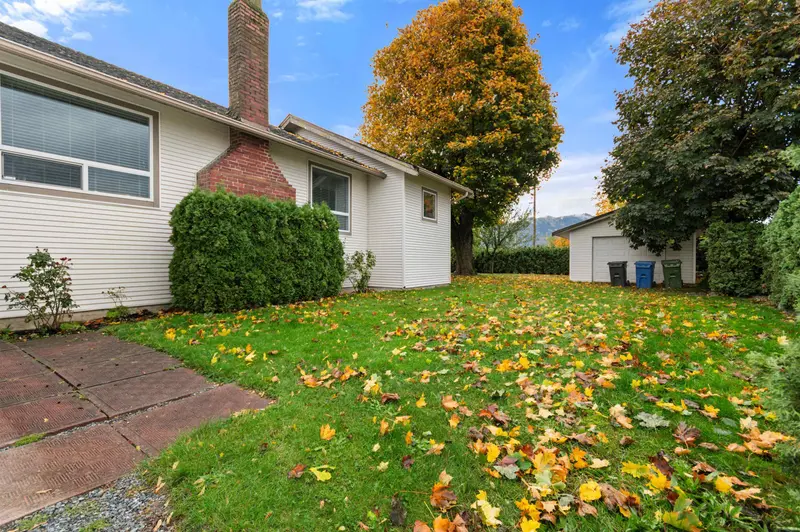 39965 NO. 5 ROAD - photo 3 of 25