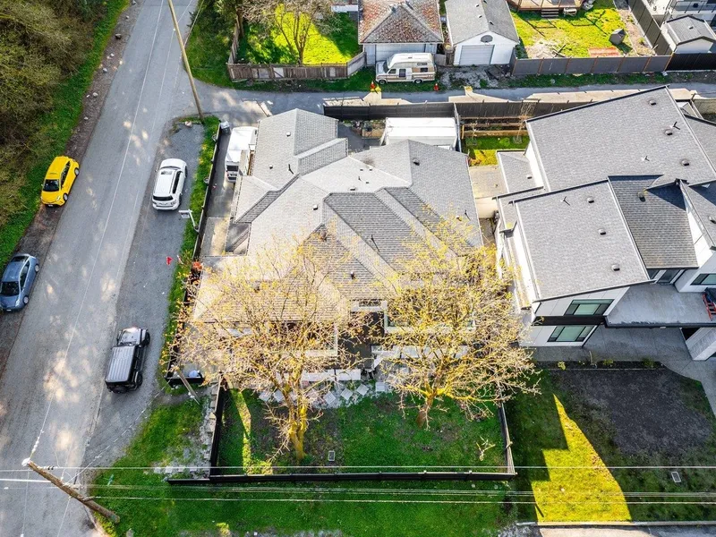 14477 101 AVENUE - photo 3 of 18