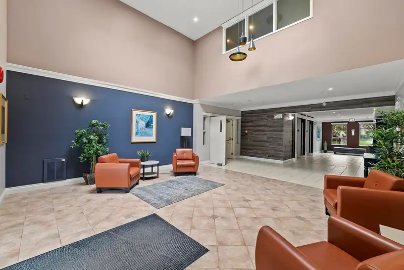 402 2970 PRINCESS CRESCENT - photo 3 of 24